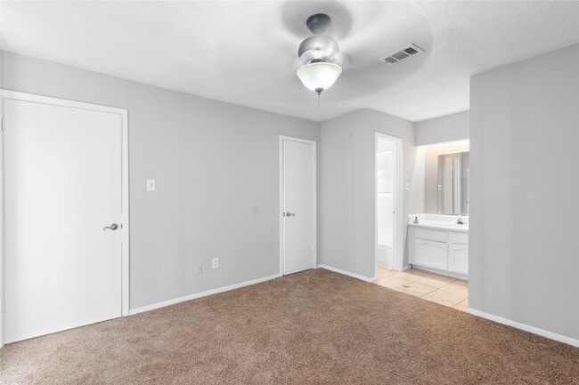 Building Photo - 2942 Heritage Colony Dr