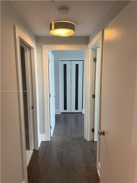 Building Photo - 5970 Indian Creek Dr