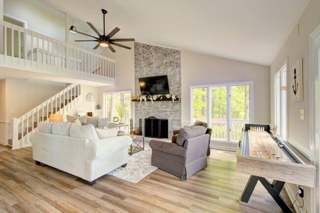 Building Photo - 16920 Landover Rd