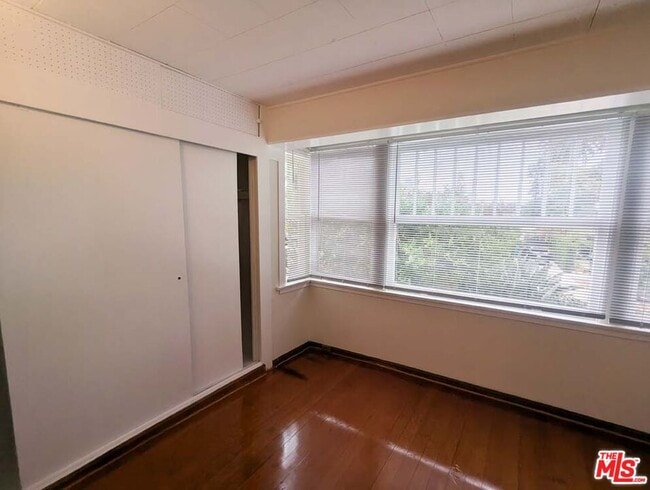Building Photo - 1421 Kellam Ave