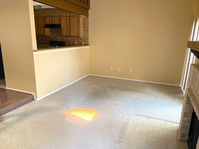 Building Photo - You could use a  little style in your life!