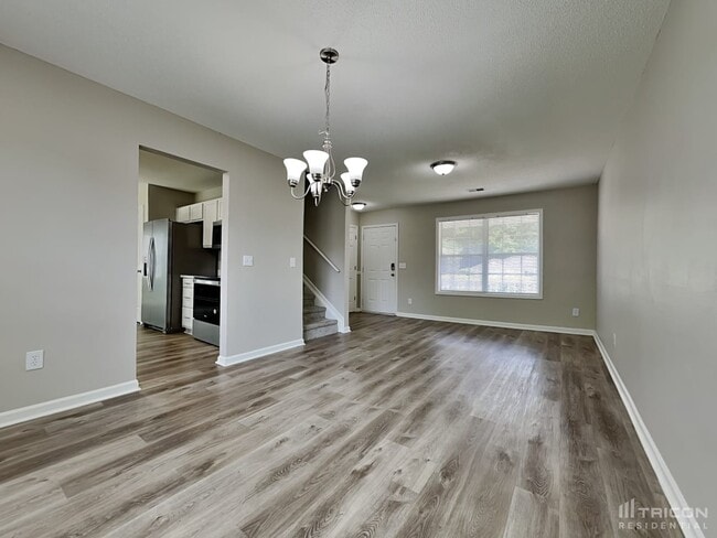 Building Photo - 208 Autumn Woods Dr