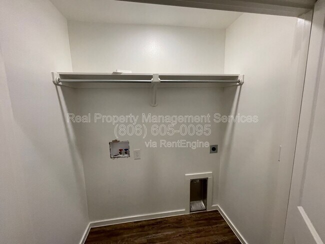 Building Photo - 2108 Langford Ave