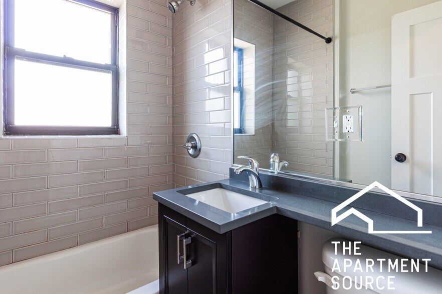 Building Photo - 2907 N Mildred Ave