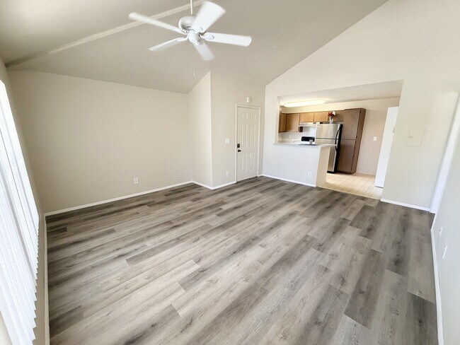 Building Photo - 4007 NW 87th Ave