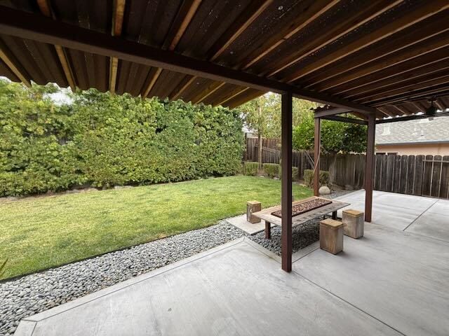 Building Photo - 2594 Roosevelt Ave
