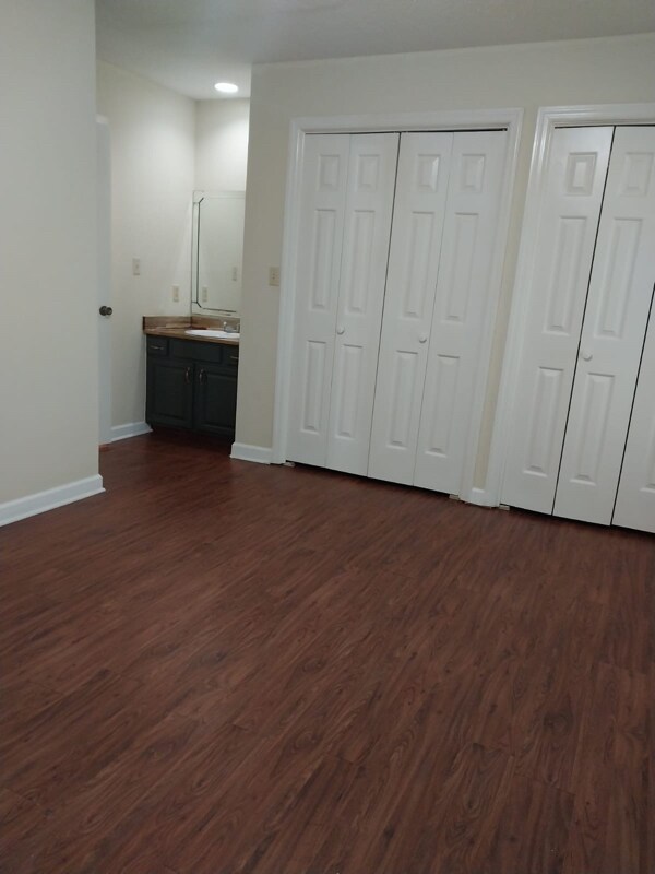 Building Photo - 120 Arcadia Ln