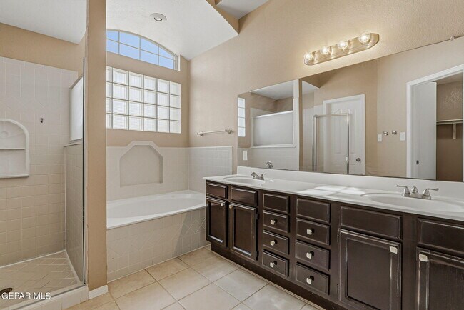 Building Photo - 13809 Horizon Heights Cir