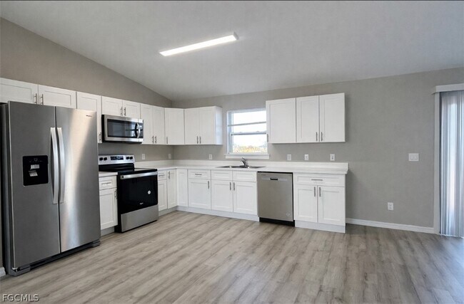 Building Photo - 3108 73rd St W