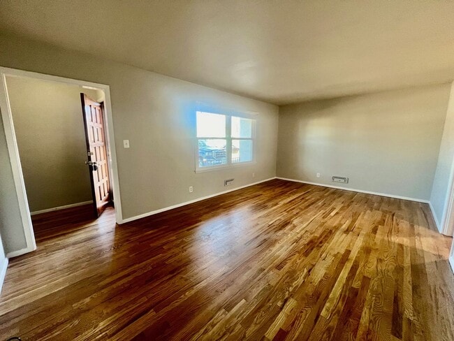 Building Photo - Charming 2 bedroom rancher located in central Colorado Springs!