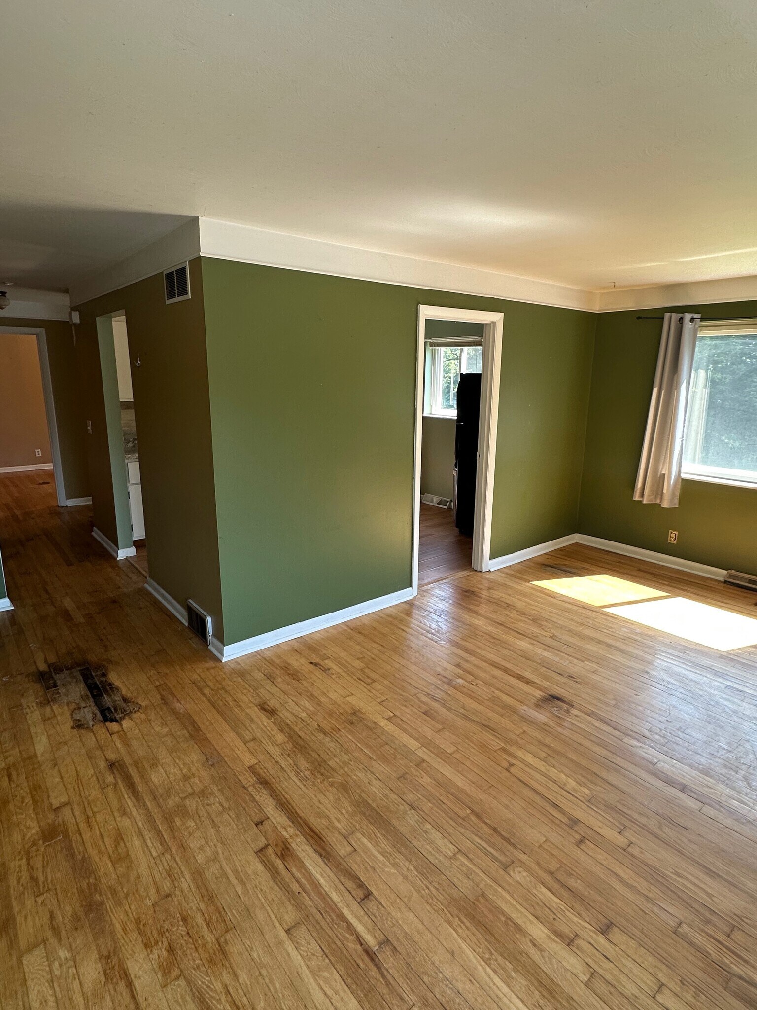 Building Photo - 3344 Buell St