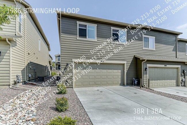 Building Photo - Newer Townhome Vistas at Spring Creek