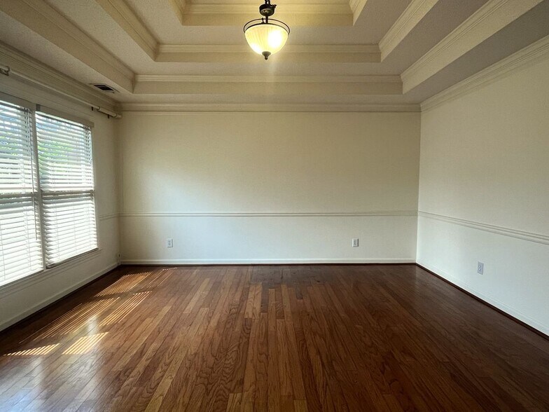 Building Photo - 972 Bridgegate Dr NE