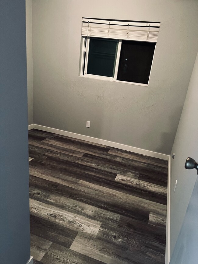 Building Photo - 3826 Monroe Ave