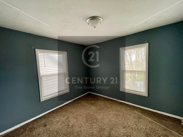 Building Photo - 2114 Wayne Ave