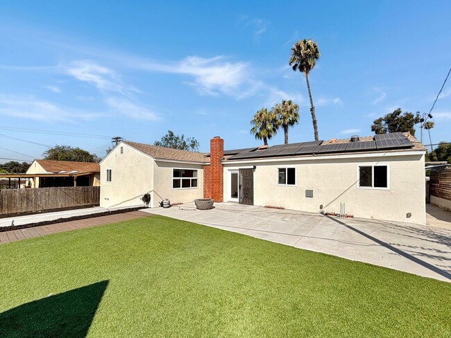 Building Photo - Beautiful 4BD/2BA House in La Mesa w/ W/D,...