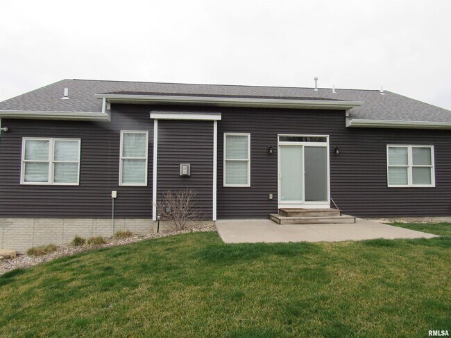 Building Photo - 1659 Celtic Ct
