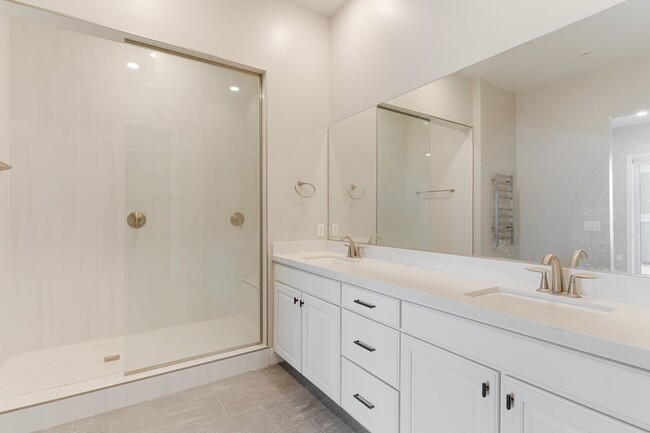 Building Photo - LUXURY 2BEDROOM IN MIRA VILLA W/ STRIP & M...