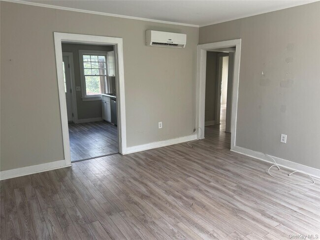 Building Photo - 425 Landing Ave