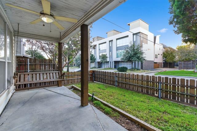 Building Photo - 1430 Hubert St