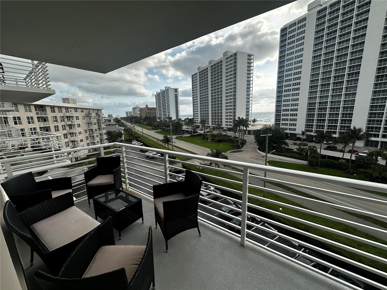 Building Photo - 2851 S Ocean Blvd