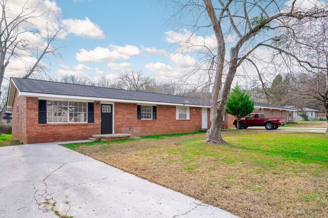 Building Photo - 3336 Gundy Dr