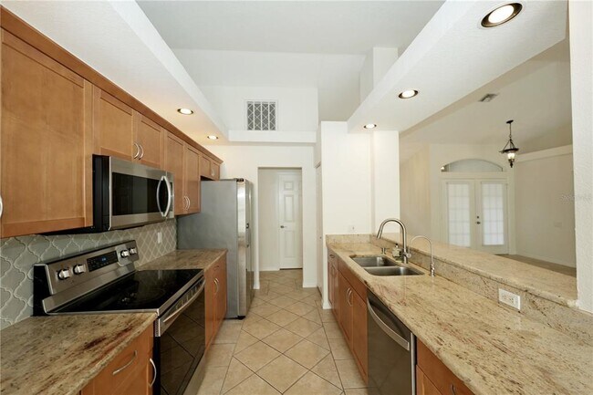 Building Photo - 285 Marquette Rd