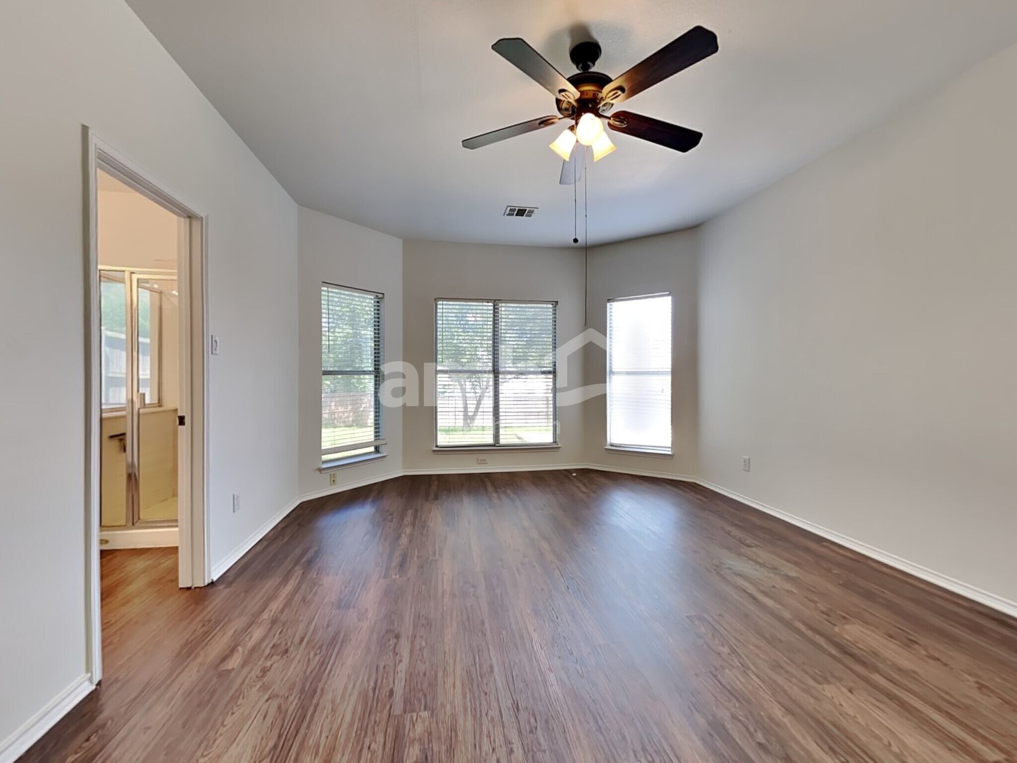 Building Photo - 7017 Chaucer Dr