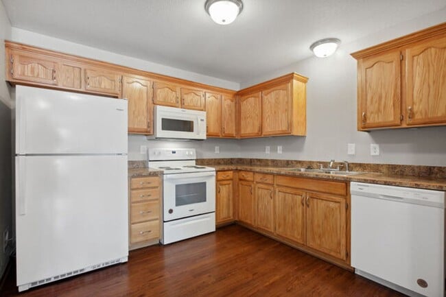 Building Photo - 3 bd 2 bath - Grain Valley