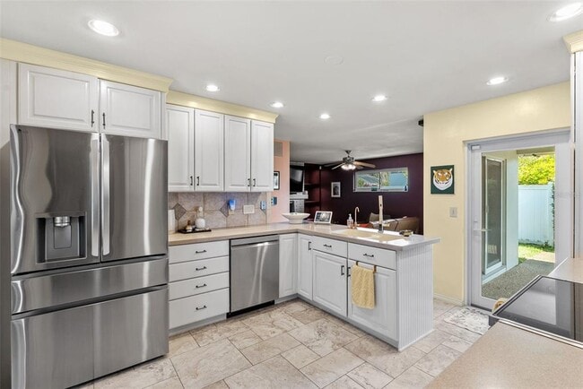 Building Photo - 1191 87th Ave N