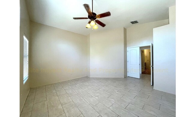 Building Photo - 10844 S Lake Gambusi Dr