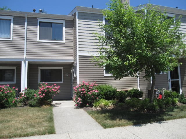 Townhouse front - 23 Gloria Ct