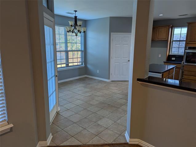 Building Photo - 305 Harvest Bend Dr