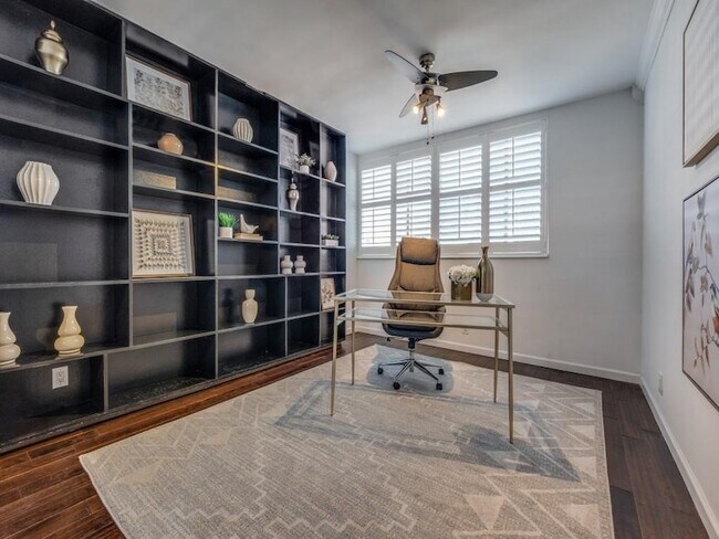 Building Photo - 3701 Turtle Creek Blvd