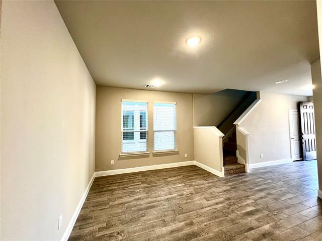 Building Photo - 2803 Woodland Ct