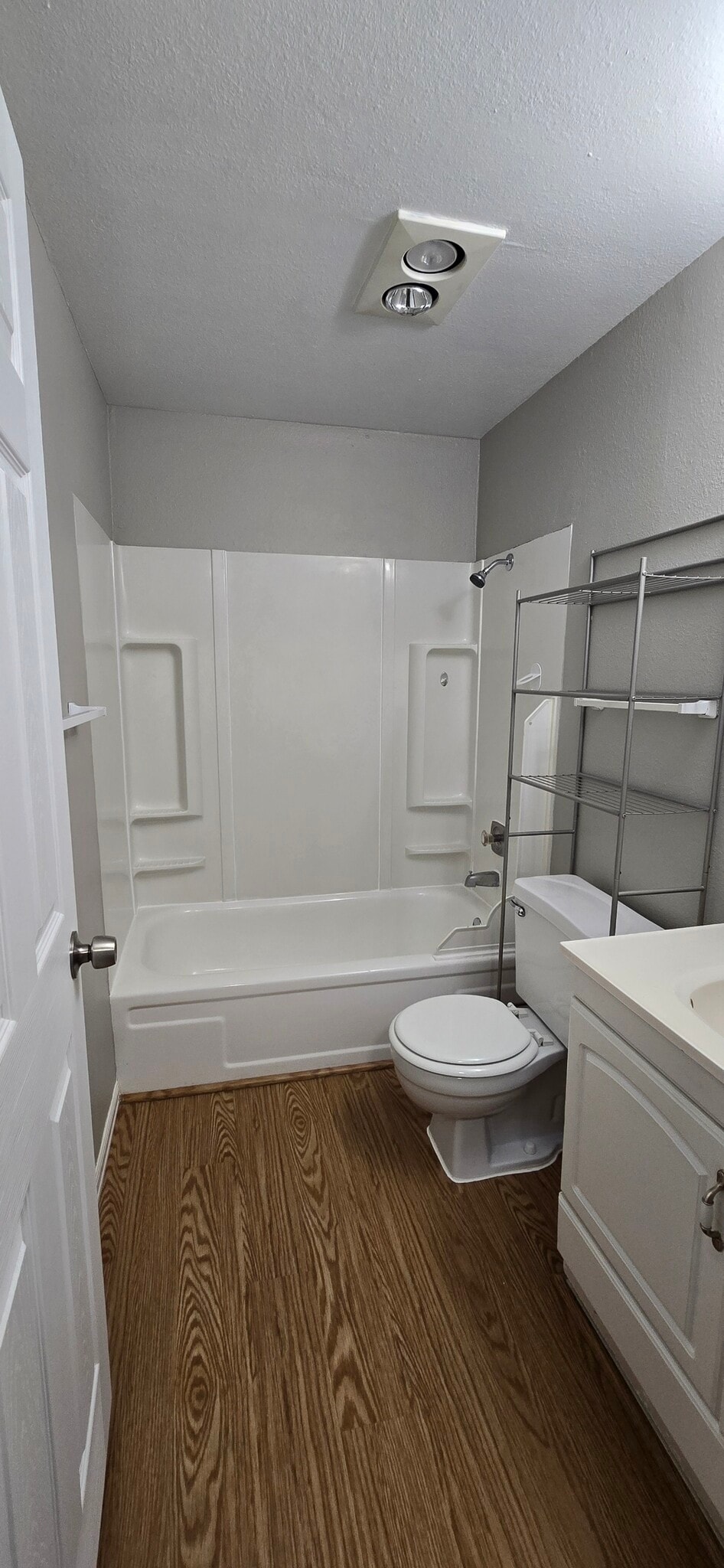 Building Photo - 9830 Southwest Lookout Terrace