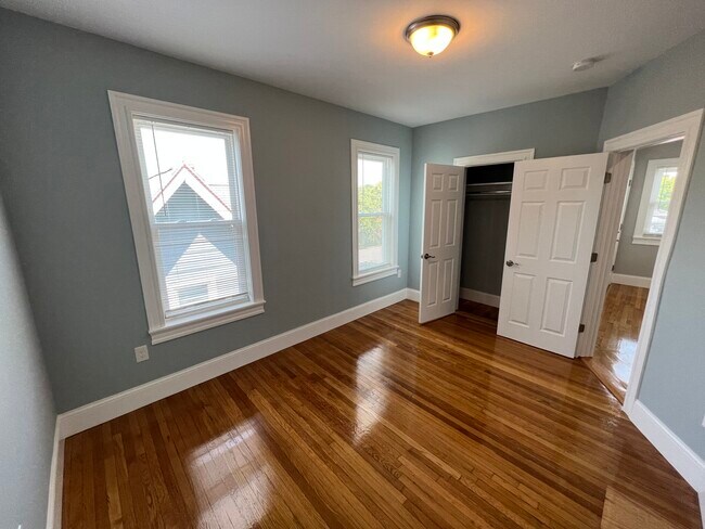 Building Photo - 368 Highland Ave