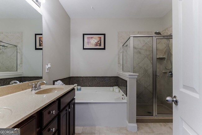 Building Photo - 2022 Cobblestone Cir NE