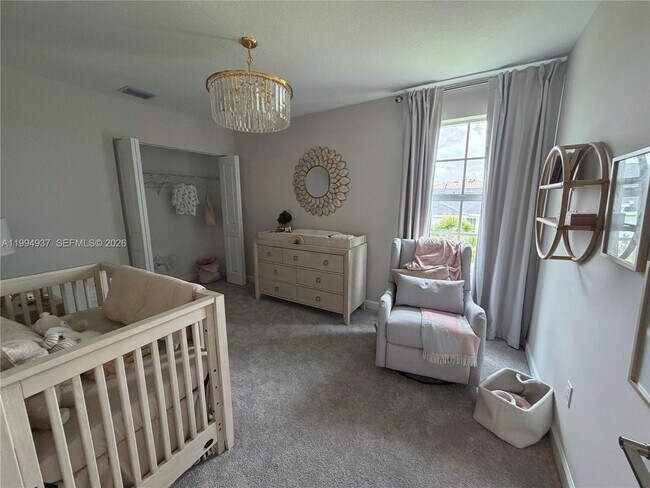 Building Photo - 1694 Hoot Owl Holw