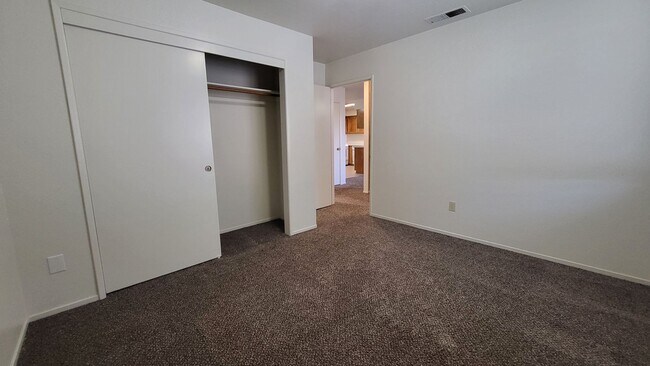 Building Photo - 8601 Lyn River Ct