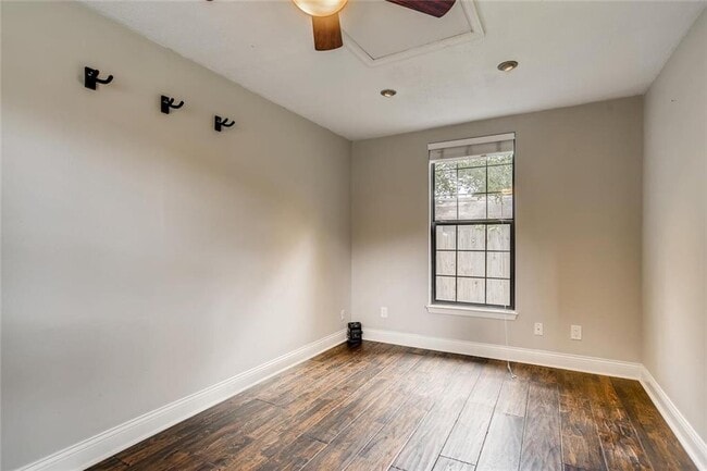 Building Photo - 1703 Cannonwood Ln