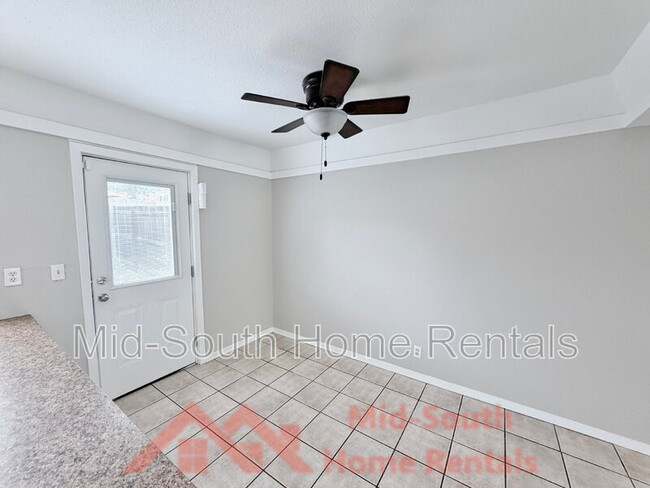 Building Photo - 1869 Poplar Woods Cir E
