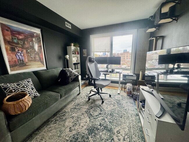 Building Photo - 15 Guild St