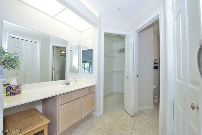 Primary Photo - 13050 Amberley Ct