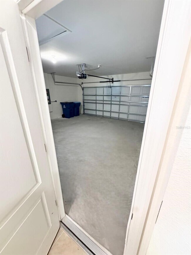 Building Photo - 2109 Doe Run Dr