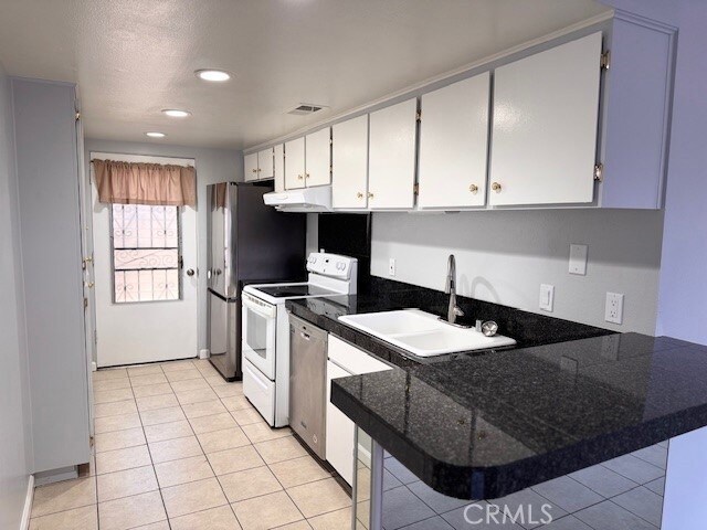 Building Photo - 74443 Driftwood Dr