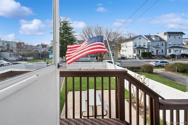 Building Photo - 138 Colonial Pl