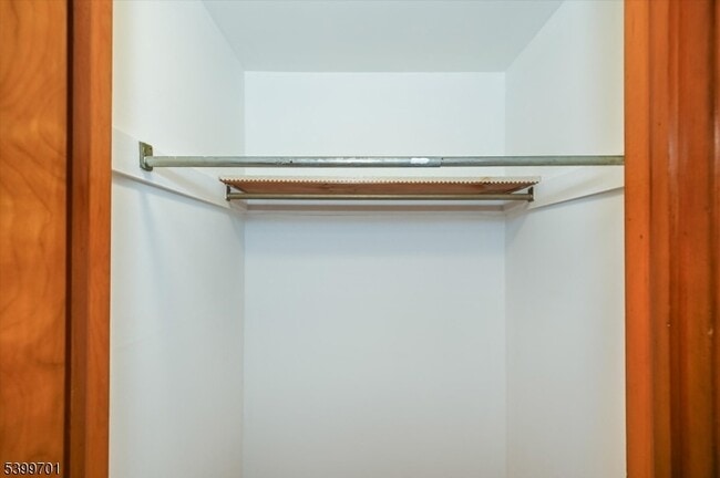 Building Photo - 13 Knapp Ave