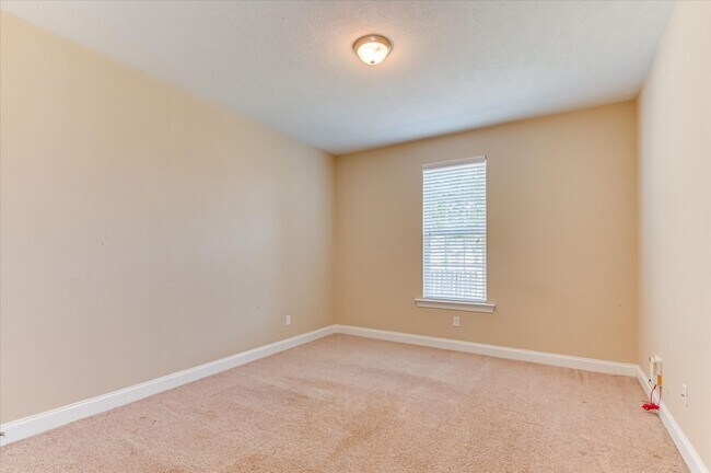 Building Photo - 835 Williford Run Dr
