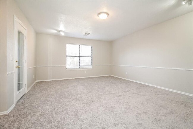 Building Photo - 3701 Harmony Dr